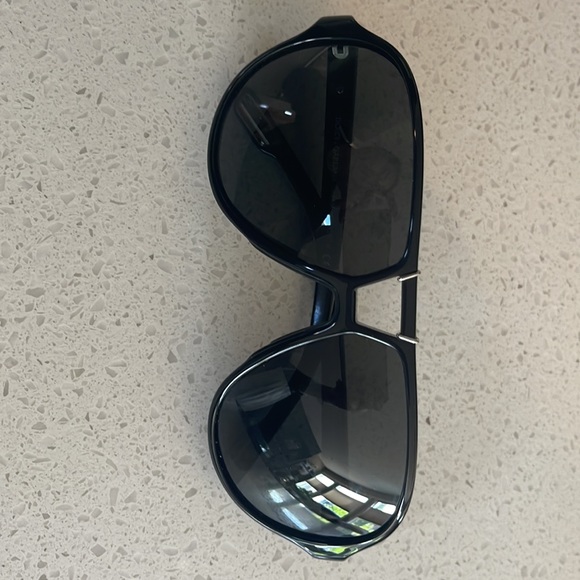 ***SOLD*** Vintage D&G mens aviator special edition from 2010 collection - Picture 2 of 4